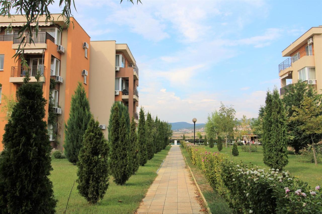 Holiday-Orchid Menada Apartments Pantai Sunny Luaran gambar